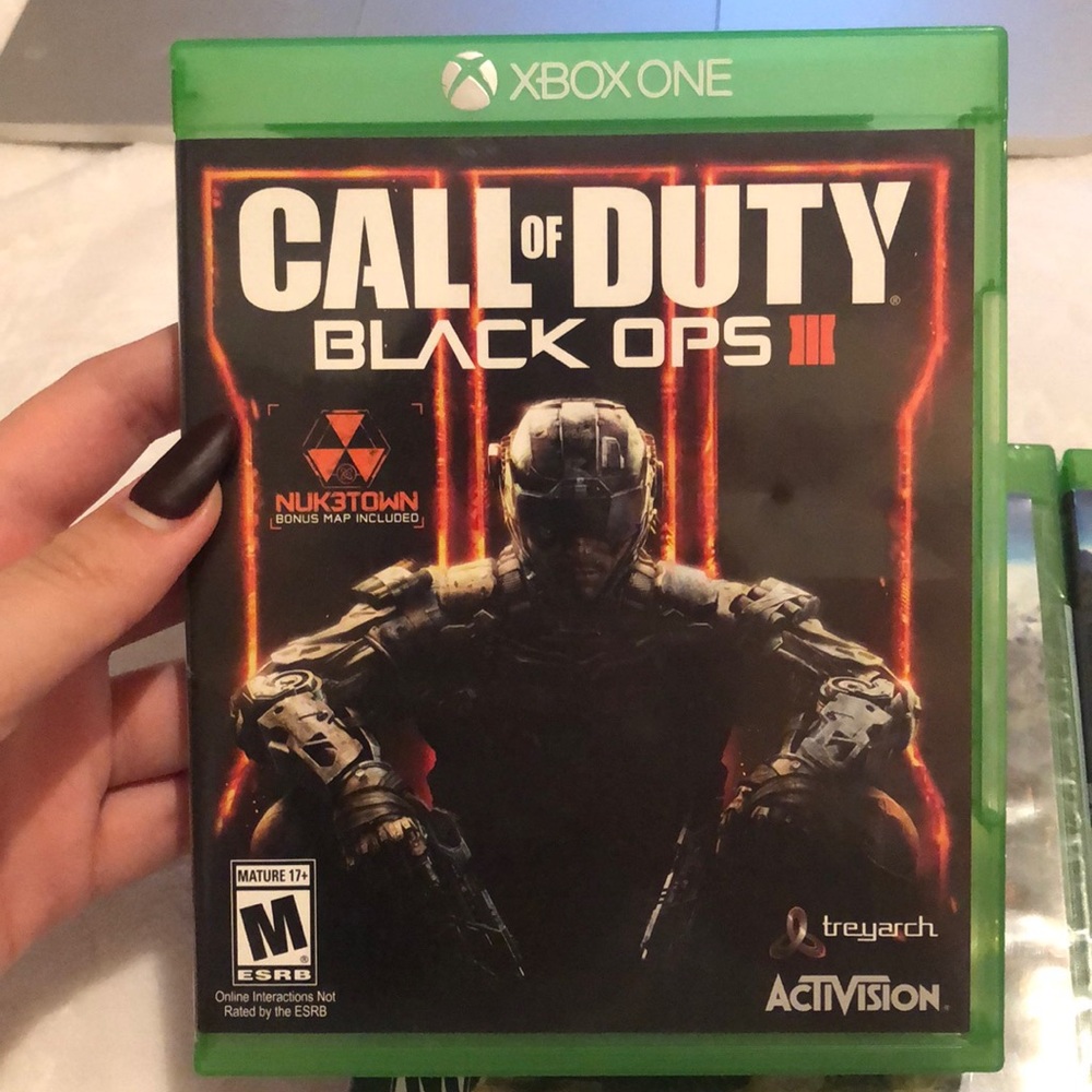 XBOX ONE GAME CALL OF DUTY